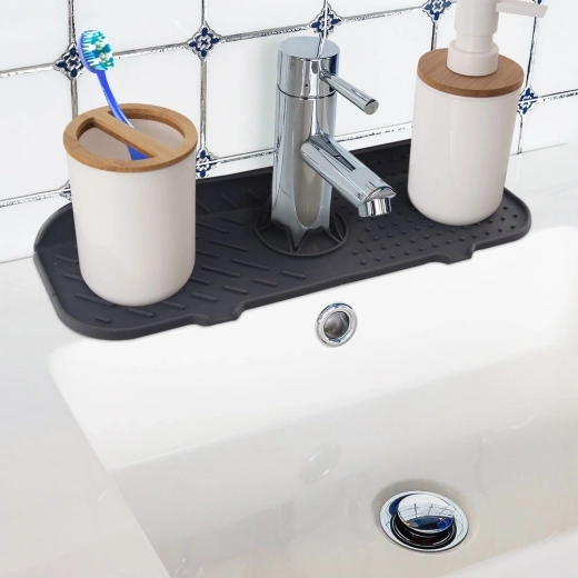 Ordine în bucătărie și în baie