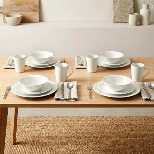 Set complet pentru 4 persoane