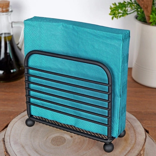 Construcție metalică rezistentă în negru mat