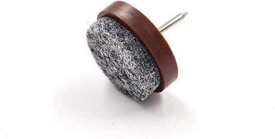 Tampoane din fetru cu cui pentru protecția pardoselilor 20 mm, maro (8 buc.)