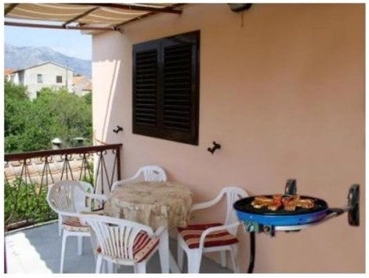 Soluție economică de spațiu pentru balcoane mici