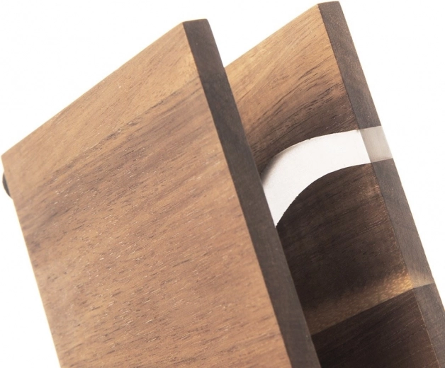 Lemn de salcâm natural cu rășină