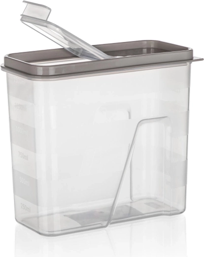 Turnare comodă cu capac rabatabil