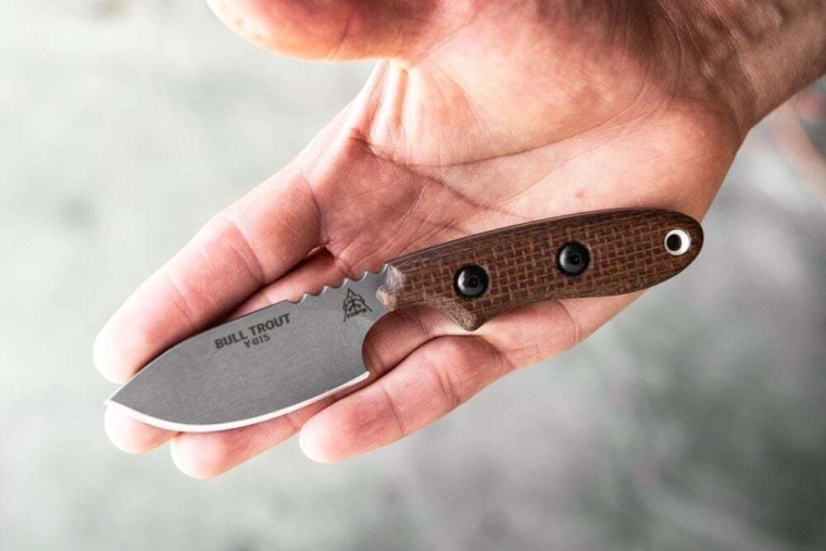 Mâner ergonomic din micarta