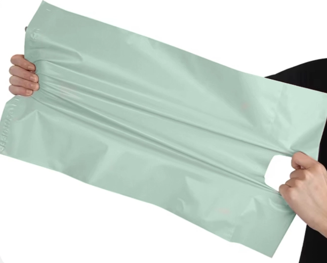 Folie LDPE rezistentă și flexibilă