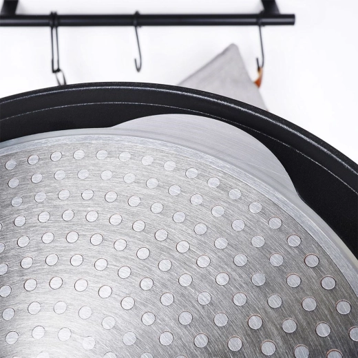 Încălzire rapidă și uniformă, compatibilă cu inducția