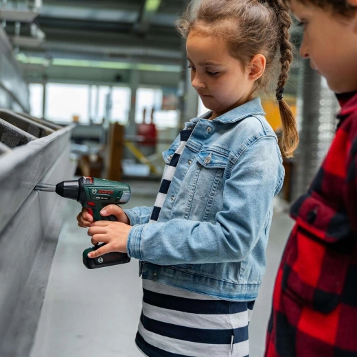 Mâner ergonomic pentru mâini mici