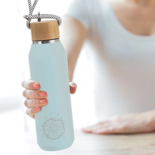 Suprafață antiderapantă și gură largă