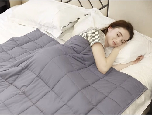 Dimensiune mare 150 × 200 cm pentru acoperire confortabilă
