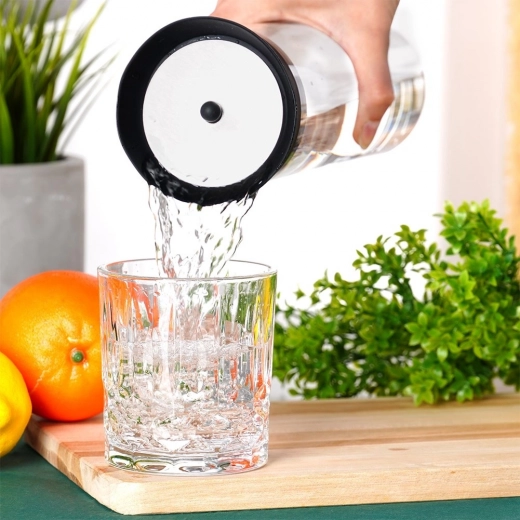 Turnare comodă fără a scoate capacul