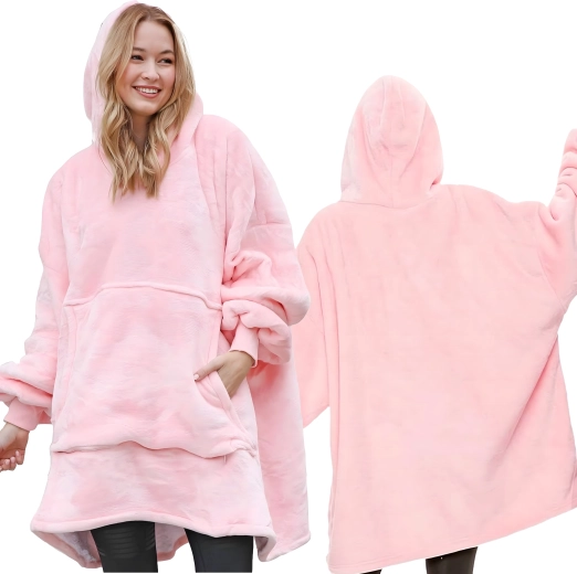 Croială oversize și glugă