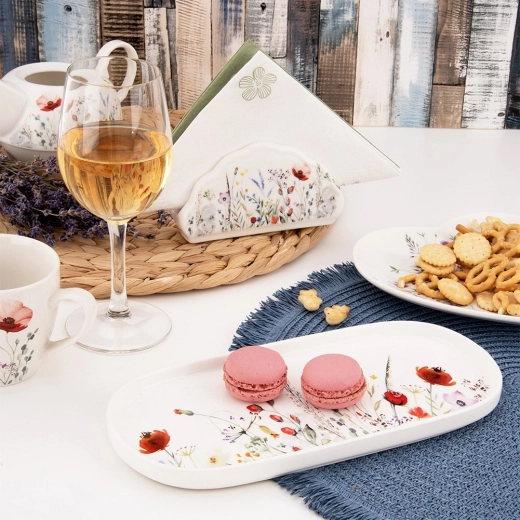 Dimensiuni practice și margini înălțate