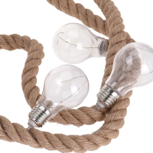 Lumină caldă: 30 LED-uri în 10 becuri transparente