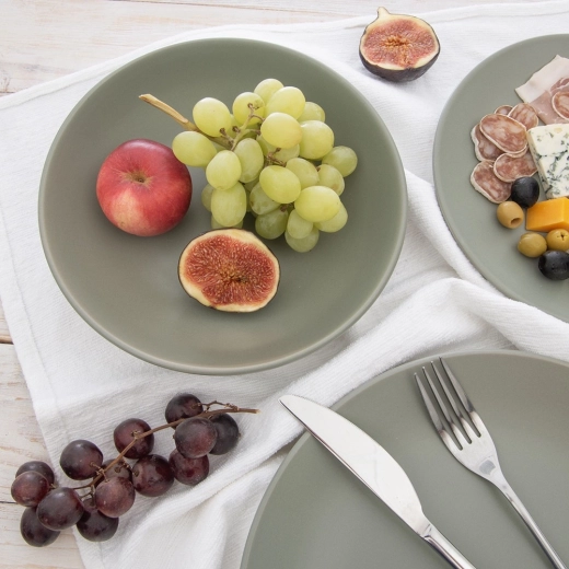 Formă adâncă pentru servire comodă