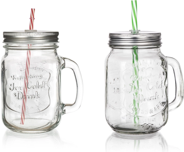 Servire stilată în sticlă transparentă