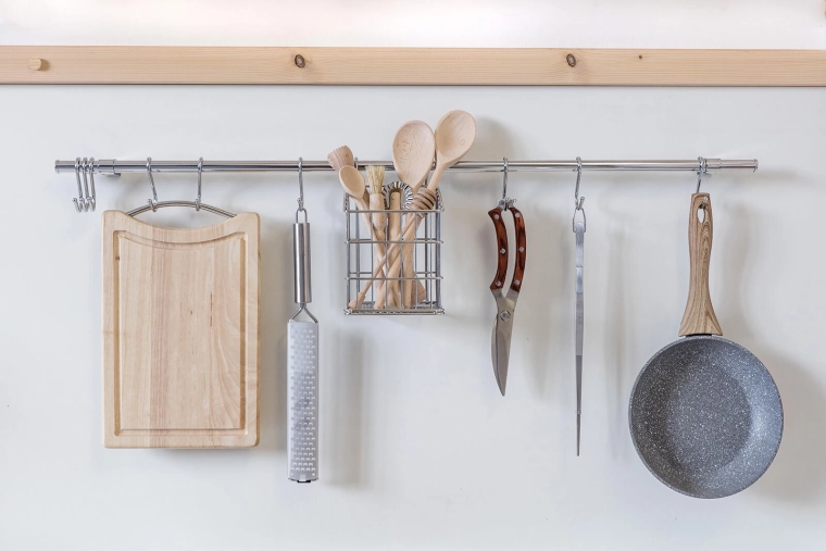 Economie de spațiu pe blatul de lucru