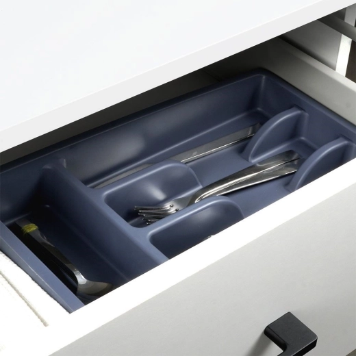 Se potrivește în majoritatea sertarelor