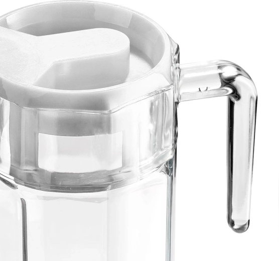 Capac practic pentru protecția băuturilor