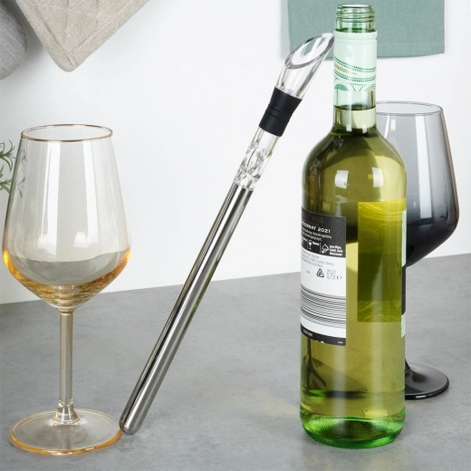 Răciți vinul direct în sticlă