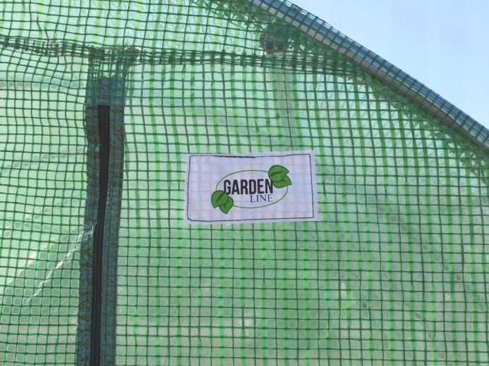 Stabilitate datorită fustei de ancorare la sol