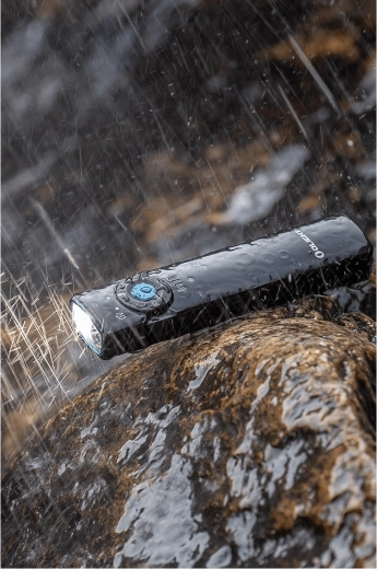 Rezistență IPX7 și încărcare magnetică rapidă