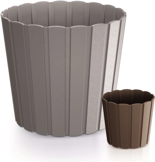 Plastic ușor, dar rezistent, cu protecție UV