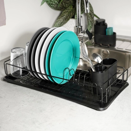 Structură metalică solidă și compartimentare inteligentă