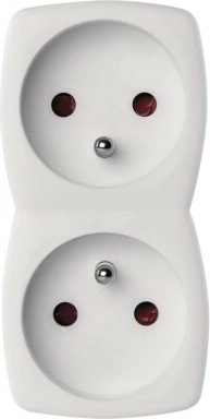 Două prize într-una pentru economisirea spațiului