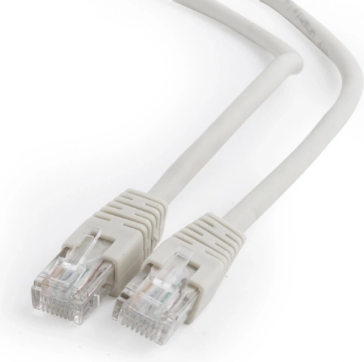 Conectare ușoară datorită conectorilor RJ45