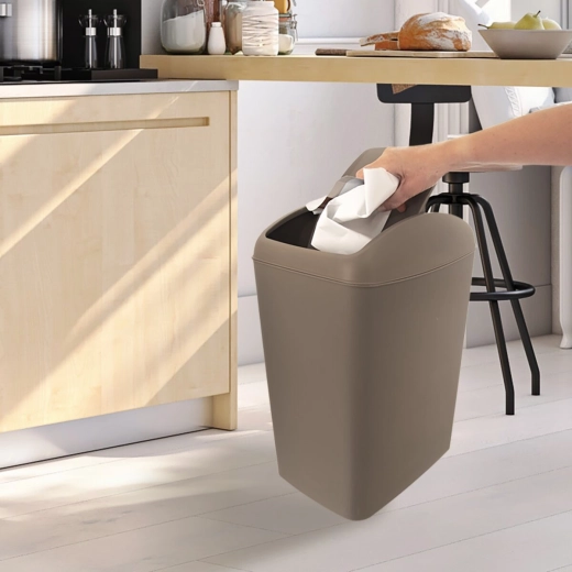 Plastic ușor (UH) și întreținere simplă