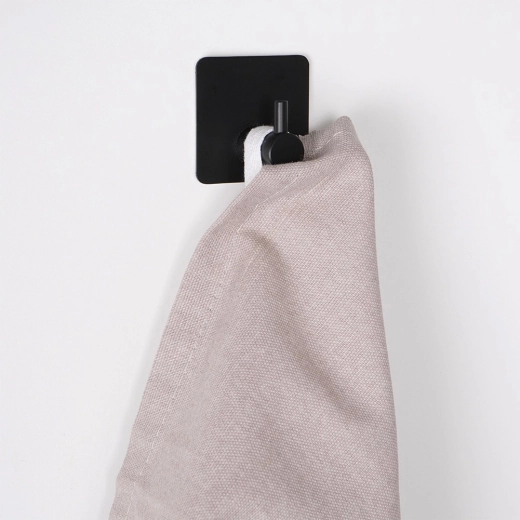 Design minimalist și negru mat