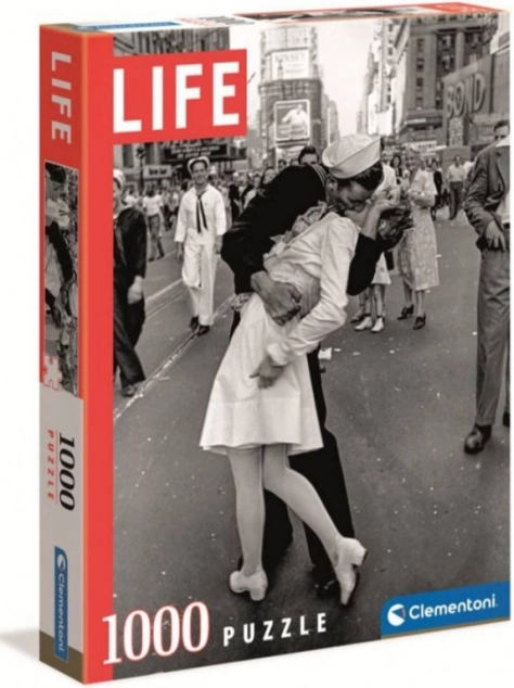 Puzzle Clementoni Life Chihuahua 1000 de piese – Sărut în Times Square