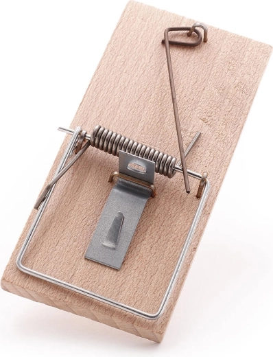 Capcană din lemn de fag pentru șoareci