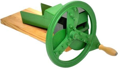 Tocator manual pentru urzici