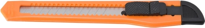 Cutter universal cu lamă detașabilă