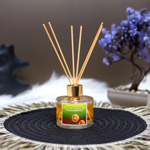 Difuzor parfumat cu bețișoare, aromă de condimente de Crăciun, 100 ml