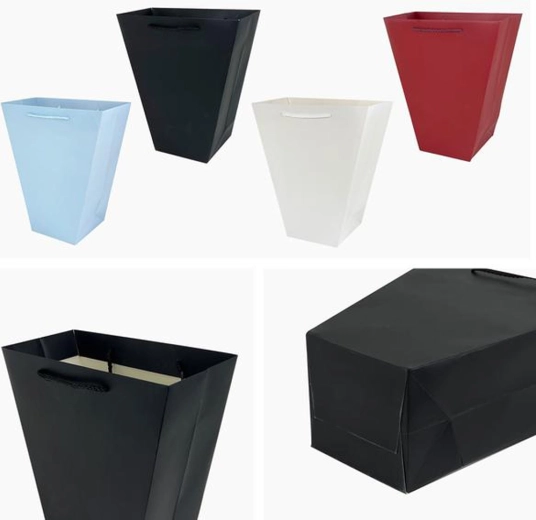 Pungă cadou 20 × 18 × 10 cm – mix de motive