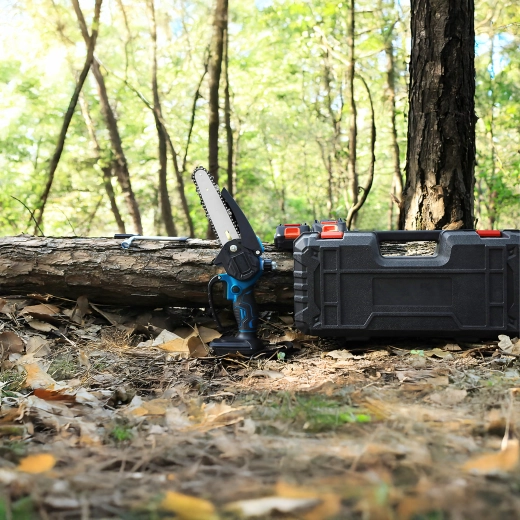 Fierăstrău cu lanț mini cu acumulator pentru lemn și crengi