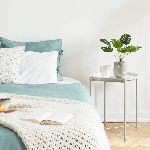 Masă rotundă din metal în stil loft - albă