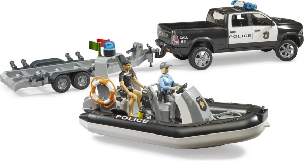 BRUDER pick-up de poliție RAM cu barcă și două figurine