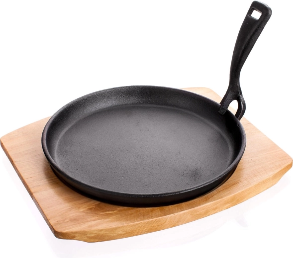 Tigaie din fontă 22 cm cu tocător din lemn GRADA
