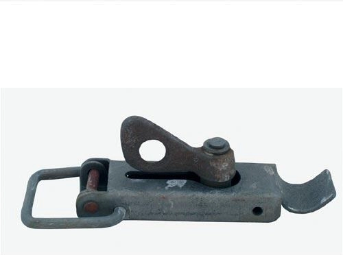 Închizătoare cu pârghie cu cuplă rotativă