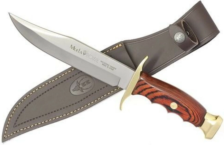 Cuțit de vânătoare Muela BW-18 cu lamă de 18 cm din oțel MoVa, lemn Pakka coral, alamă, teacă din piele
