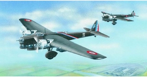 Model Amiot 143 la scară 1:72