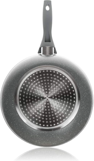 Potrivită pentru toate tipurile de plite, inclusiv inducție