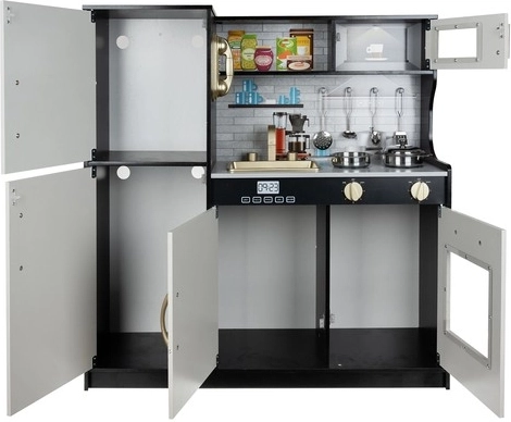 Accesorii bogate incluse în pachet