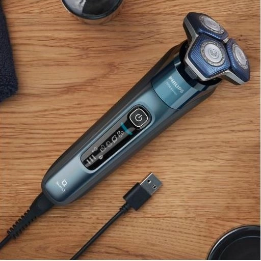Aparat de ras Philips Seria 7000