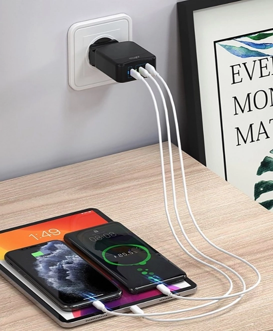 Încărcător universal 65W cu USB-C și USB