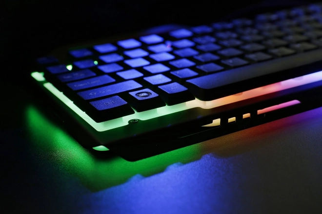 Tastatură Shadow cu iluminare LED