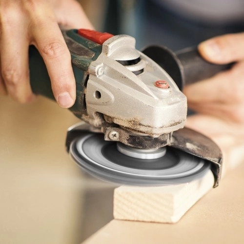 Compatibil cu polizor unghiular de 125 mm